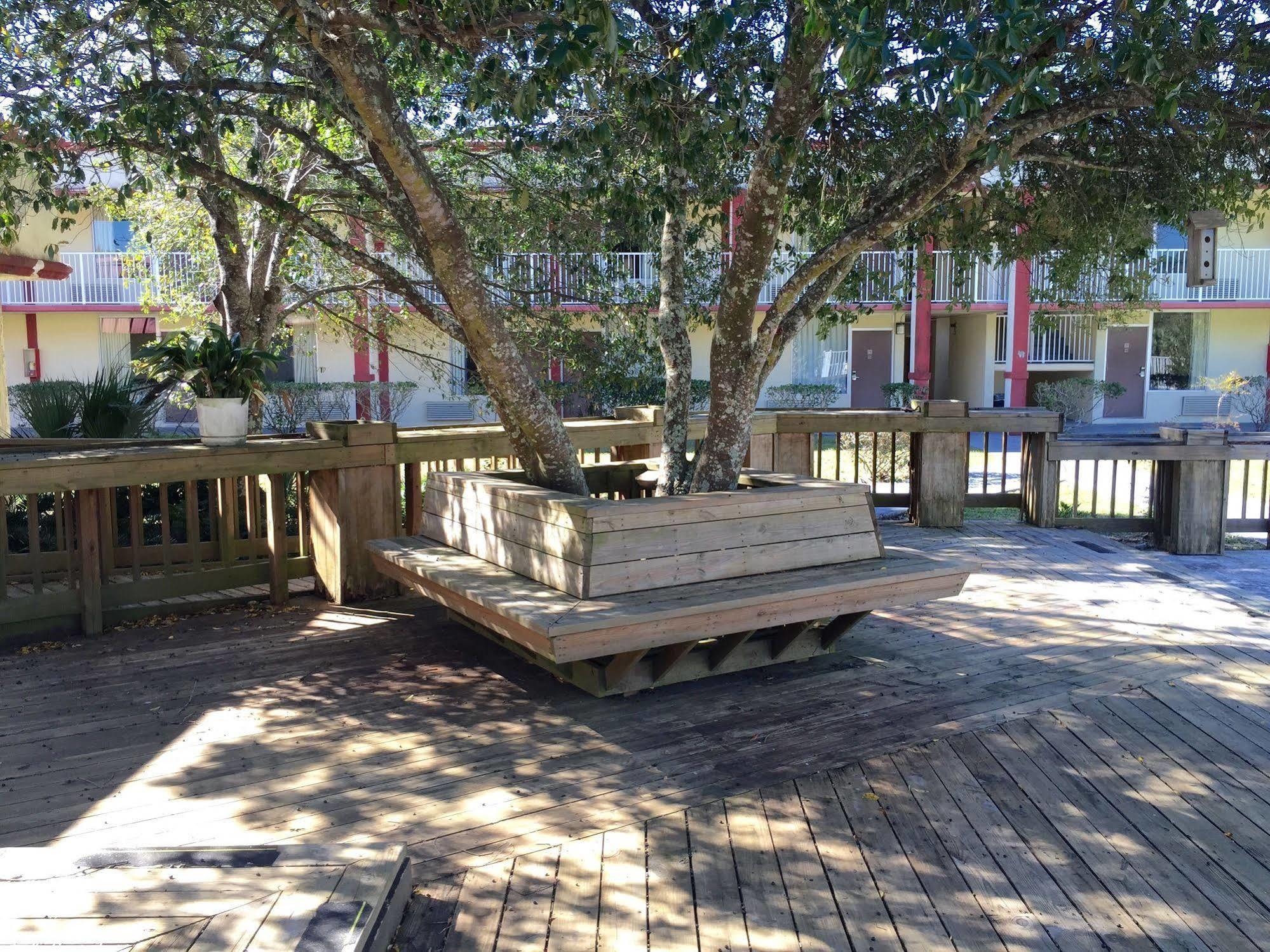 Budget Inn Of De Land Exterior foto